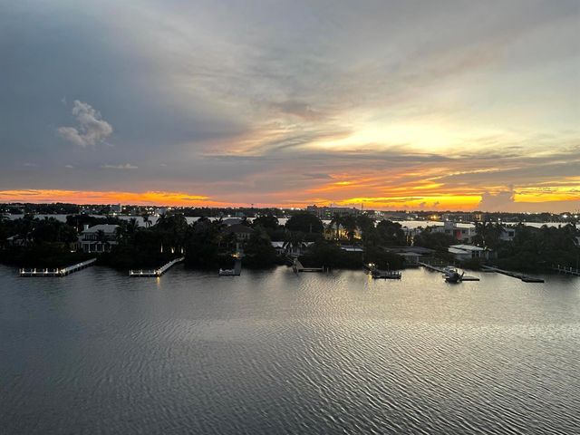 3581 S Ocean Boulevard 7e, South Palm Beach, FL 33480