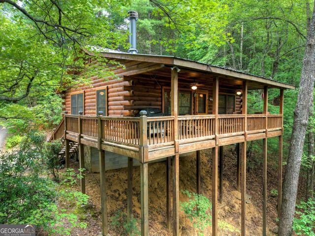 156 Dupont Drive, Blue Ridge, GA 30513