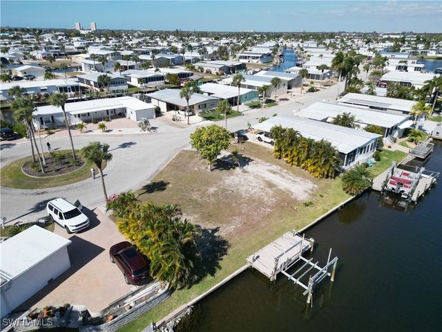 17931 Bryan CT, Fort Myers Beach, FL 33931