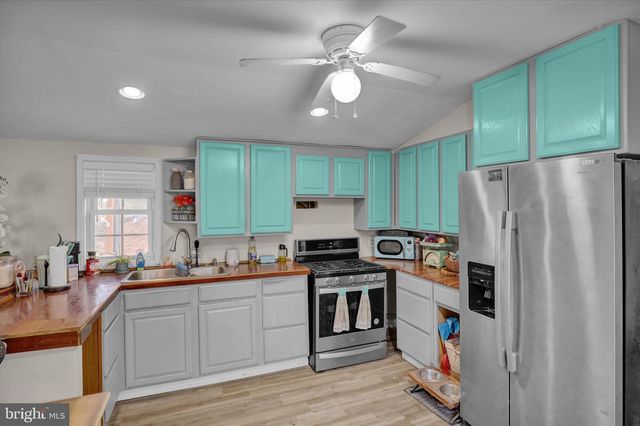 741 PRIMROSE LN, Ephrata, PA 17522