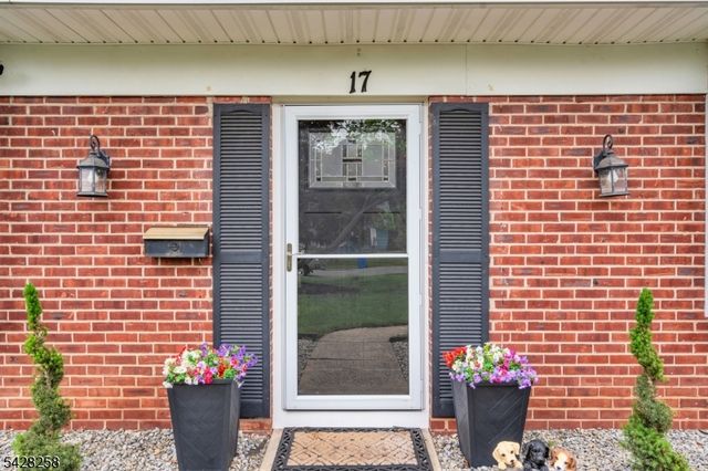 17 Landry Rd, Franklin Twp., NJ 08873