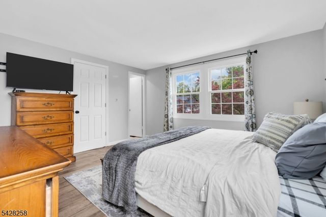 17 Landry Rd, Franklin Twp., NJ 08873