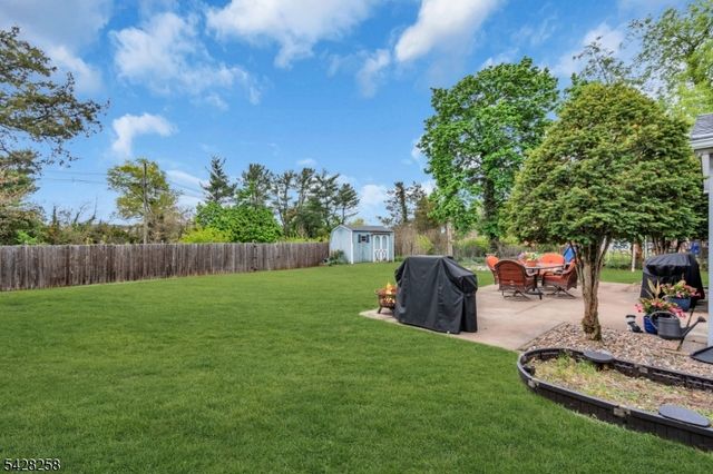 17 Landry Rd, Franklin Twp., NJ 08873
