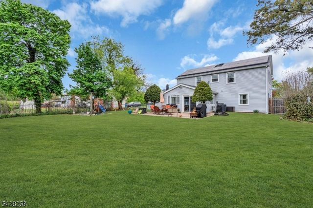 17 Landry Rd, Franklin Twp., NJ 08873