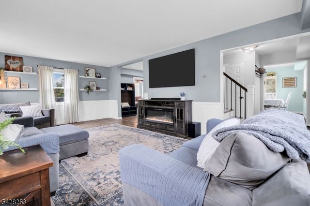 17 Landry Rd, Franklin Twp., NJ 08873