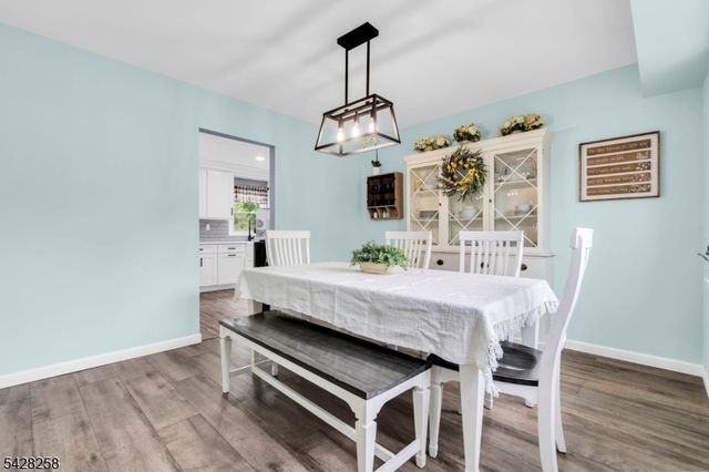 17 Landry Rd, Franklin Twp., NJ 08873