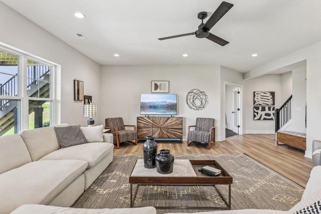 1103 Moll DRIVE, Waunakee, WI 53597