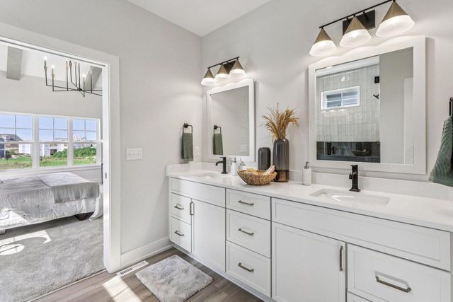 1103 Moll DRIVE, Waunakee, WI 53597