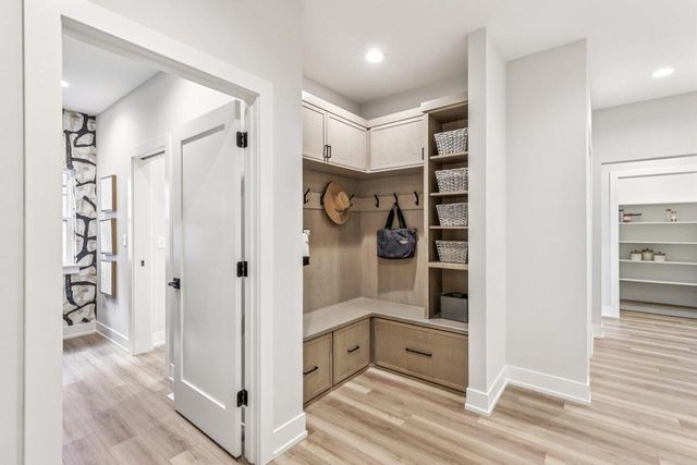 1103 Moll DRIVE, Waunakee, WI 53597