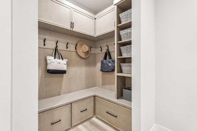 1103 Moll DRIVE, Waunakee, WI 53597