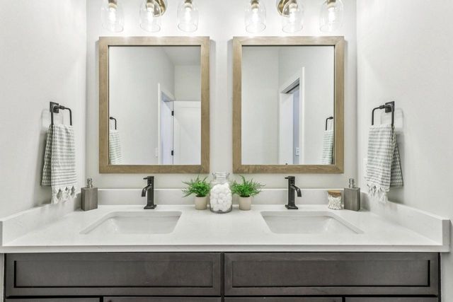 1103 Moll DRIVE, Waunakee, WI 53597