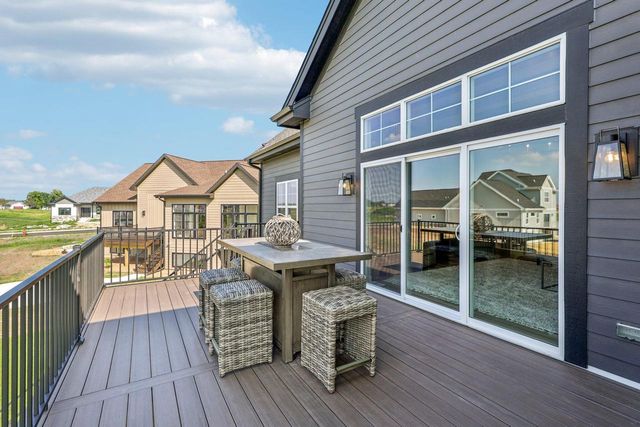 1103 Moll DRIVE, Waunakee, WI 53597