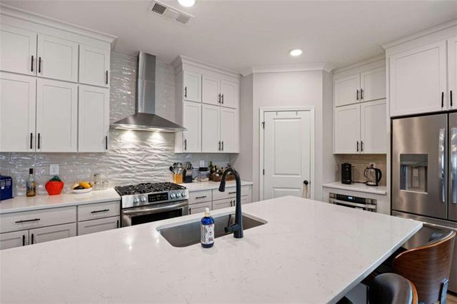 419 Retreat Lane L2, Canton, GA 30115