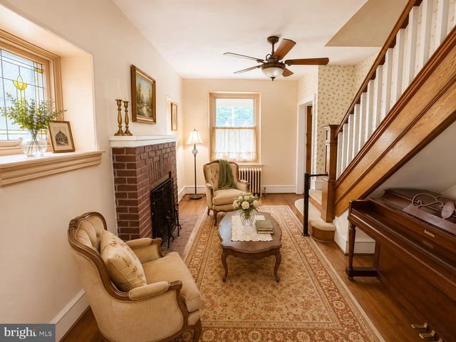 539 HERMIT ST, Philadelphia, PA 19128