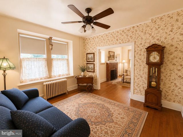 539 HERMIT ST, Philadelphia, PA 19128