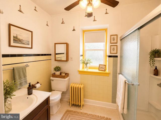539 HERMIT ST, Philadelphia, PA 19128