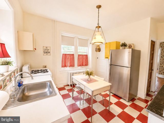 539 HERMIT ST, Philadelphia, PA 19128