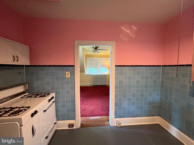 539 HERMIT ST, Philadelphia, PA 19128