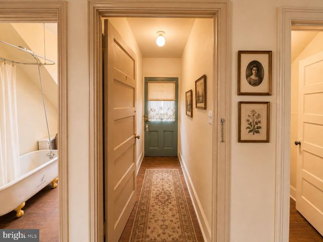 539 HERMIT ST, Philadelphia, PA 19128