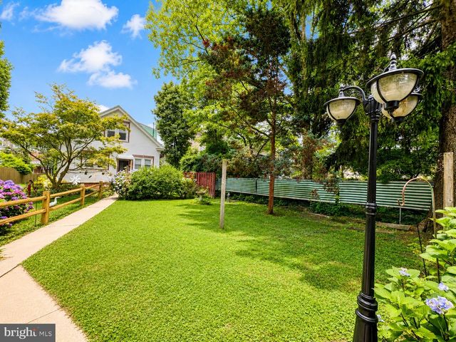 539 HERMIT ST, Philadelphia, PA 19128