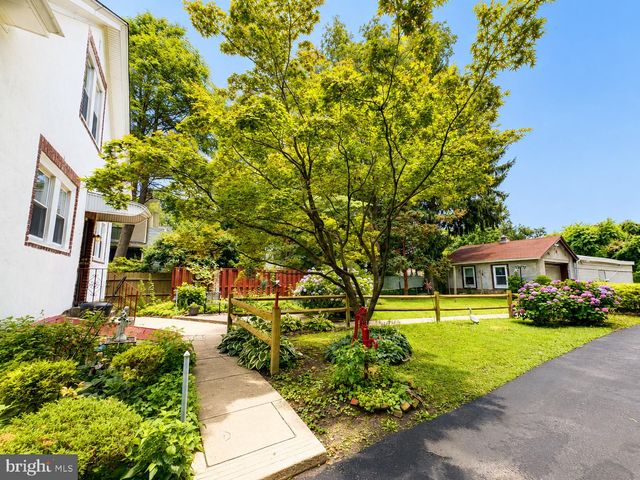 539 HERMIT ST, Philadelphia, PA 19128