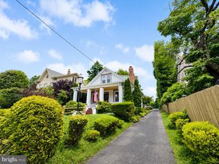 539 HERMIT ST, Philadelphia, PA 19128
