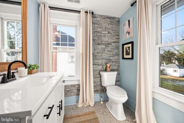 108 DELAWARE AVE, Bridgeville, DE 19933