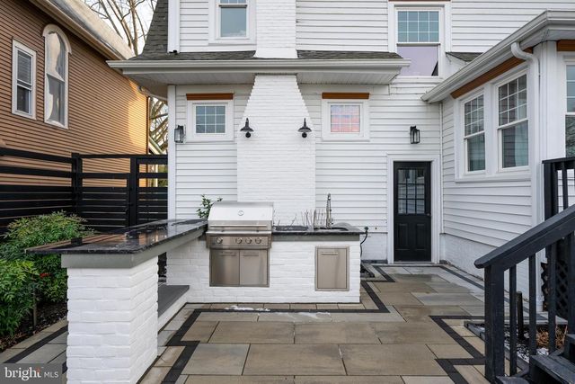 108 DELAWARE AVE, Bridgeville, DE 19933