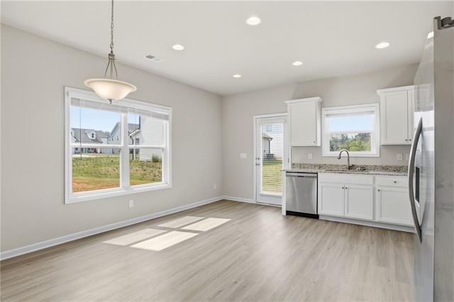 216 Venture Drive, Jackson, GA 30233