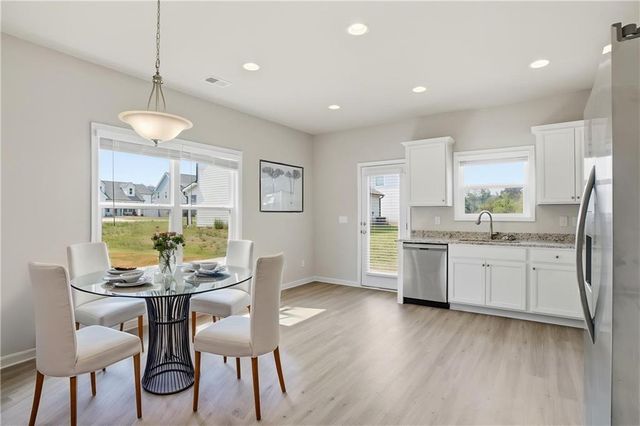 216 Venture Drive, Jackson, GA 30233