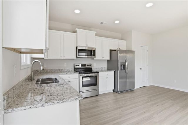 216 Venture Drive, Jackson, GA 30233