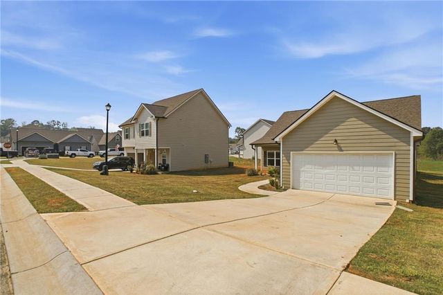 216 Venture Drive, Jackson, GA 30233