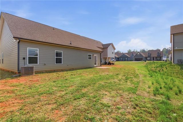 216 Venture Drive, Jackson, GA 30233