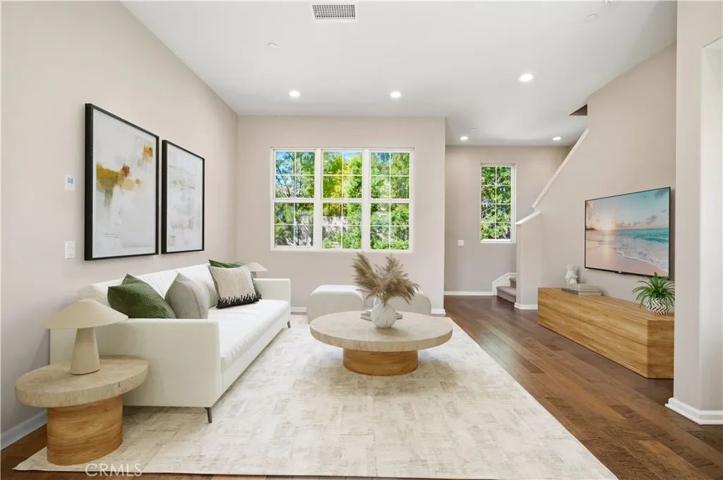 142 Firefly, Irvine, CA 92618