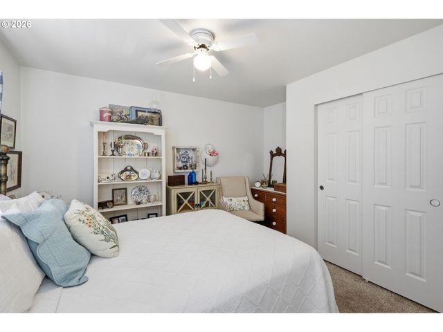 1475 GREEN ACRES Rd 148, Eugene, OR 97408