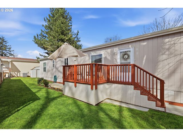 1475 GREEN ACRES Rd 148, Eugene, OR 97408