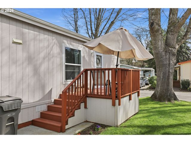 1475 GREEN ACRES Rd 148, Eugene, OR 97408