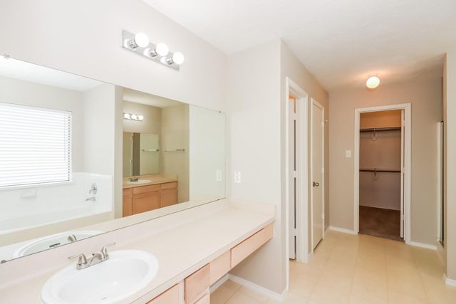 16322 Lynn Crest Court, Houston, TX 77083