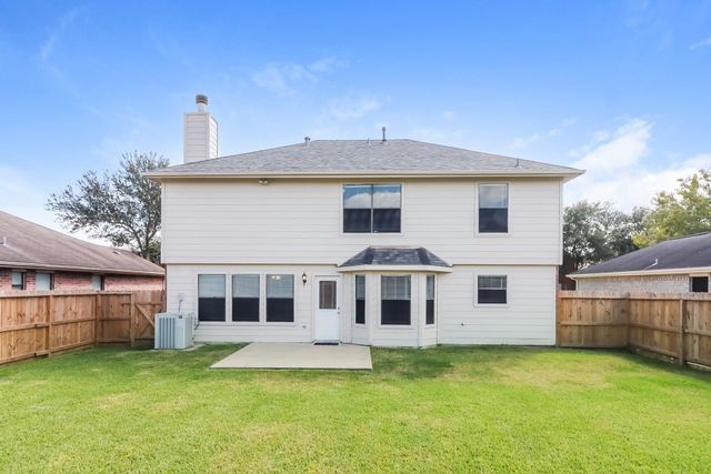 16322 Lynn Crest Court, Houston, TX 77083