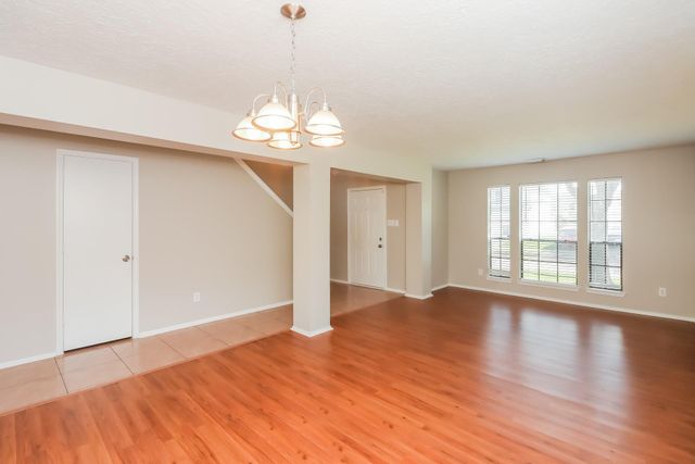 16322 Lynn Crest Court, Houston, TX 77083