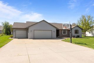 W5569 MILE LONG DRIVE, Appleton, WI 54915