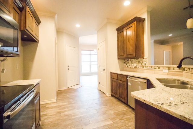 5806 Willeke Drive, San Angelo, TX 76904