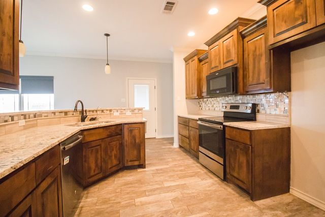 5806 Willeke Drive, San Angelo, TX 76904