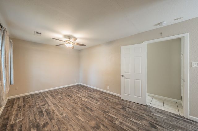 612 Bayless Drive, Euless, TX 76040