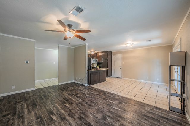 612 Bayless Drive, Euless, TX 76040