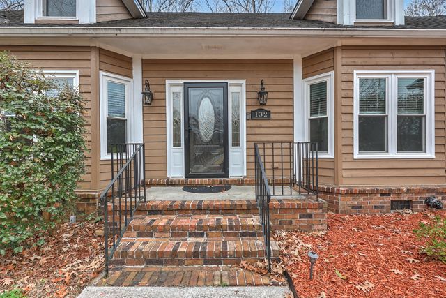 132 Hidden Fawn Circle, Goose Creek, SC 29445