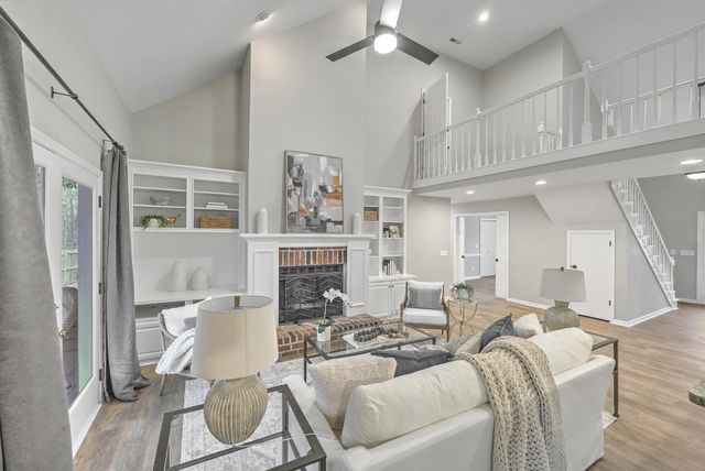 132 Hidden Fawn Circle, Goose Creek, SC 29445