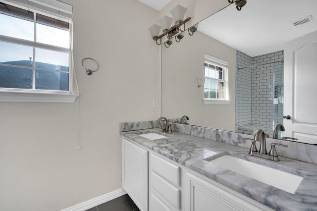 613 Fern Drive, Desoto, TX 75115