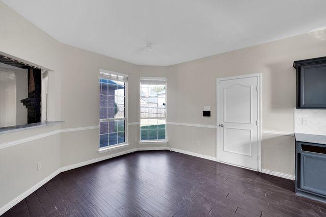 613 Fern Drive, Desoto, TX 75115