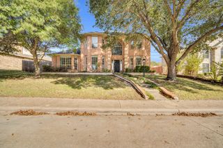 613 Fern Drive, Desoto, TX 75115